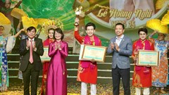 Lê Hoàng Nghi đăng quang Chuông vàng vọng cổ 2024