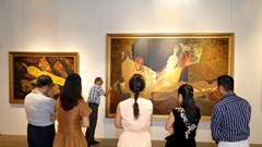 Trưng bày 50 tác phẩm sơn mài tưởng nhớ họa sĩ Hồ Hữu Thủ