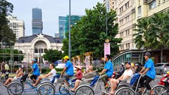 Triển lãm ảnh “Khoảnh khắc cuộc sống” của các “nhiếp ảnh gia” không chuyên