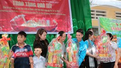 Gắn kết yêu thương, sẻ chia tấm lòng cùng nghệ sĩ