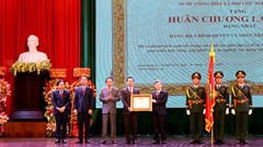 Vĩnh Long vinh dự đón nhận Huân chương Lao động hạng Nhất