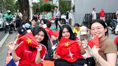 Hàng ngàn người chuẩn bị 'qua đêm' để xem diễu binh, diễu hành Đại lễ