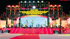 Chương trình nghệ thuật kỷ niệm 50 năm thống nhất non sông