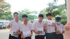 Hơn 76.000 thí sinh thi tuyển sinh lớp 10 năm học 2025–2026