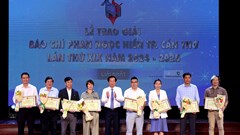 Họp mặt kỷ niệm 100 năm Báo chí Cách mạng Việt Nam, trao Giải Báo chí Phan Ngọc Hiển