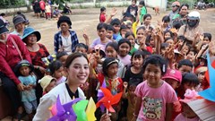 Tiểu Vy mang dự án cộng đồng giúp đỡ trẻ em hoàn cảnh khó khăn