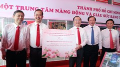 Trao tặng Không gian 'Cây tri thức' và 126.000 quyển sách đến Học viện Cán bộ TP.HCM
