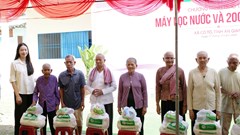 Hoa hậu Thanh Thủy mang 'Nước sạch' đến với người dân An Giang