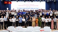 Cuộc thi tìm hiểu pháp luật về ATGT thu hút đông sinh viên