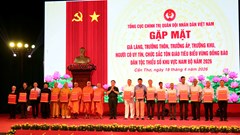 Gặp mặt, biểu dương già làng, người có uy tín, chức sắc tôn giáo tiêu biểu vùng đồng bào dân tộc thiểu số Nam Bộ