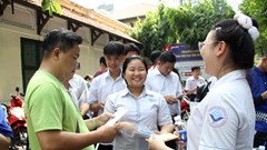 Thí sinh nhận định đề thi vừa sức, khó lấy điểm 9, 10