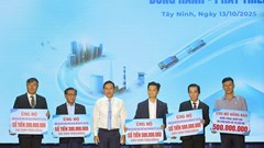 Nghĩa cử nhân văn tại sự kiện họp mặt doanh nghiệp tỉnh Tây Ninh