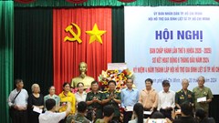 Trao quà cho các gia đình liệt sĩ hoàn cảnh khó khăn