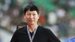 HLV Kim Sang-sik hài lòng về tinh thần thi đấu của các học trò