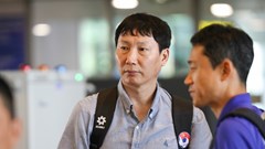 Thầy trò HLV Kim Sang-sik đã về nước