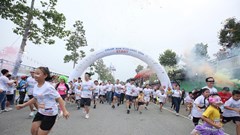 Sôi động Giải Đường chạy sắc màu “Color Run EcoLakes 2024”