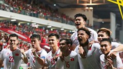 Thăng hoa phút bù giờ, tuyển Việt Nam giành lợi thế lớn trước Singapore
