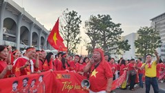 Các cổ động viên sẵn sàng “tiếp lửa” cho tuyển Việt Nam