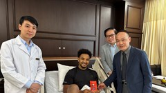 Tiền đạo Nguyễn Xuân Son xuất viện