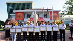 Trường Đại học TDTT TP.HCM tuyên dương giảng viên, sinh viên tiêu biểu 