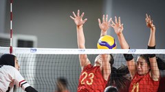Đứng dậy sau sự cố, bóng chuyền U21 nữ Việt Nam thắng Ai Cập tại giải thế giới