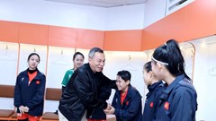 Lãnh đạo VFF động viên đội tuyển nữ Việt Nam trước chuyến tập huấn Nhật Bản