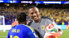Thủ môn của Curacao lập kỉ lục cứu thua tại World Cup