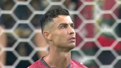 HLV Bồ Đào Nha nói điều đặc biệt về Ronaldo sau thất bại trước Tây Ban Nha