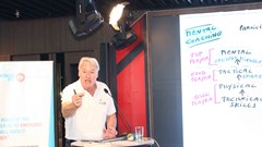 100 HLV được đào tạo huấn luyện tâm lý