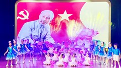    Gương sáng nhận Giải thưởng Kim Đồng