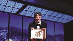 “Anora” giành Cành cọ vàng