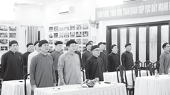   Từ câu chuyện lễ chào cờ đầu tháng ở Huế 