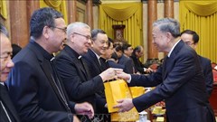  Phát huy truyền thống “phụng đạo, yêu nước”