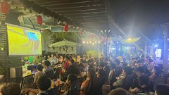 Mùa ăn nên làm ra