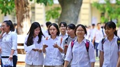  Hàng trăm phụ huynh trường quốc tế phải chuyển trường cho con