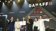 Mai và Cu li không bao giờ khóc “soán ngôi” quán quân