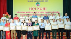  Tuyên dương người cao tuổi tiêu biểu tham gia xây dựng hệ thống chính trị cơ sở