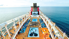 Bùng nổ tour hạng sang đến châu Á