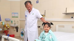Hồi sinh sự sống diệu kỳ cho bé gái 7 tuổi bị suy tim giai đoạn cuối