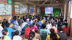 Hướng dẫn người dân vùng tâm chấn kỹ năng ứng phó