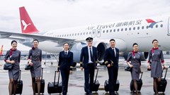 Hãng hàng không Trung Quốc cho phép tiếp viên bỏ giày cao gót