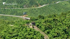 Nhìn vào Hải Vân Quan