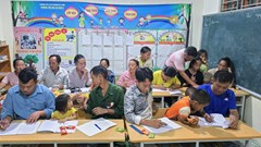  Lớp học xóa mù nơi biên viễn