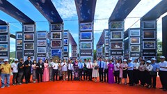 Hút khách bằng “đặc sản” thể thao, điện ảnh