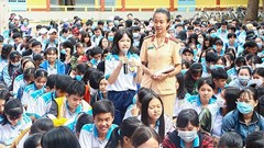  Tăng cường phối hợp thực hiện công tác gia đình và trẻ em