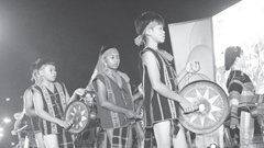 Tiếp sức cho thế hệ trẻ bảo tồn cồng chiêng