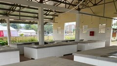 Hàng loạt công trình chợ tiền tỉ bị bỏ hoang