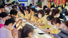 Giá vàng tiếp tục “đu đỉnh”