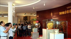 Trưng bày, giới thiệu trên 800 cổ vật Xứ Đông