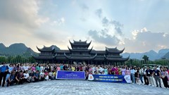  Tạo mọi điều kiện thuận lợi thu hút nhà đầu tư và du khách